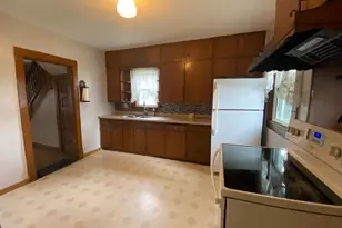 1224 Frank Hall Dr, Albert Lea, MN 56007 - Photo 5
