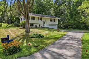9405 Fox Valley Dr, Corcoran, MN 55340 - Photo 3