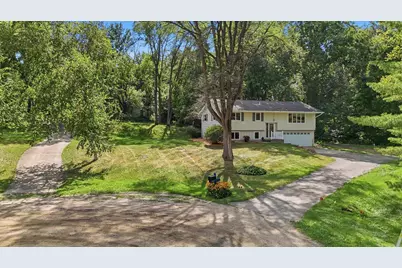 9405 Fox Valley Drive, Corcoran, MN 55340 - Photo 5