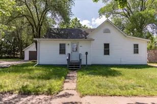 408 18th Ave E, Menomonie, WI 54751 - Photo 5