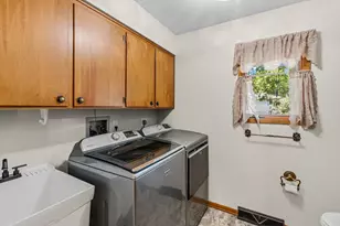 754 Southview Ct SW, Hutchinson, MN 55350 - Photo 15