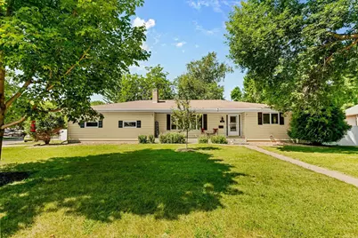 754 Southview Court SW, Hutchinson, MN 55350 - Photo 1