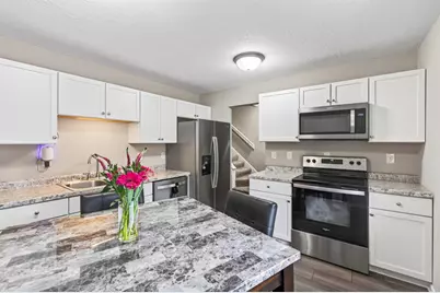 459 Mailand Court S, Maplewood, MN 55119 - Photo 3