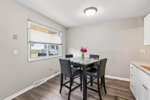 459 Mailand Ct S, Maplewood, MN 55119 - Photo 5