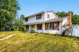 7932 38 1/2 Ave N, New Hope, MN 55427 - Photo 3