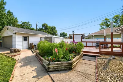 7932 38 1/2 Avenue N, New Hope, MN 55427 - Photo 5