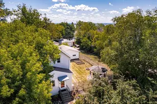 824 E 11th St, Duluth, MN 55805 - Photo 49