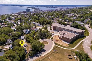 824 E 11th St, Duluth, MN 55805 - Photo 53