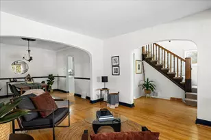 824 E 11th St, Duluth, MN 55805 - Photo 13
