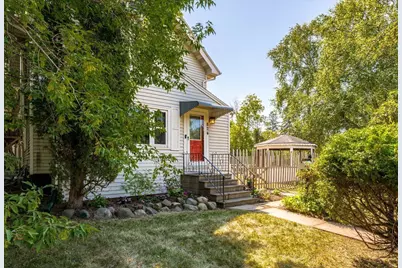 824 E 11th Street, Duluth, MN 55805 - Photo 37