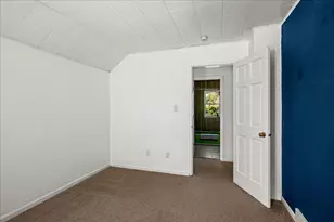 824 E 11th St, Duluth, MN 55805 - Photo 21