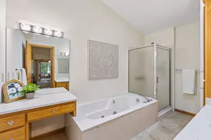 5734 Heather Ridge Dr, Shoreview, MN 55126 - Photo 29