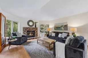 5734 Heather Ridge Dr, Shoreview, MN 55126 - Photo 11