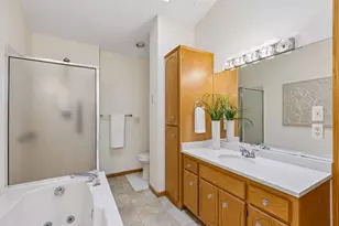 5734 Heather Ridge Dr, Shoreview, MN 55126 - Photo 31