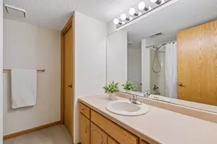 5734 Heather Ridge Dr, Shoreview, MN 55126 - Photo 41