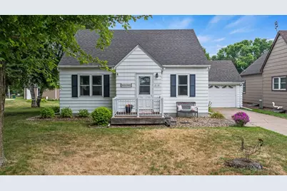 214 N Rebecca Street, Ivanhoe, MN 56142 - Photo 3