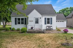 214 N Rebecca St, Ivanhoe, MN 56142 - Photo 3