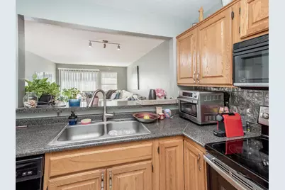 15805 24th Avenue N #F, Plymouth, MN 55447 - Photo 11
