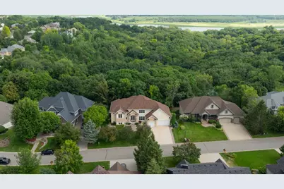 19043 Vogel Farm Trail, Eden Prairie, MN 55347 - Photo 3