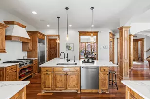 19043 Vogel Farm Trail, Eden Prairie, MN 55347 - Photo 13