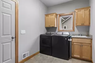 8053 Enclave Bay, Woodbury, MN 55125 - Photo 35