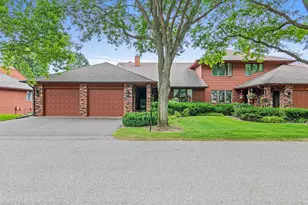18 Anemone Cir, North Oaks, MN 55127 - Photo 1