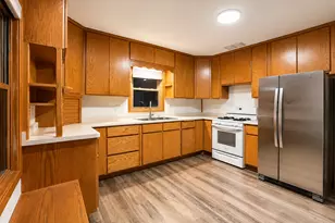 126 Riverside Dr NE, Saint Cloud, MN 56304 - Photo 3