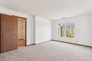 6145 Chasewood Pkwy, Minnetonka, MN 55343 - Photo 11