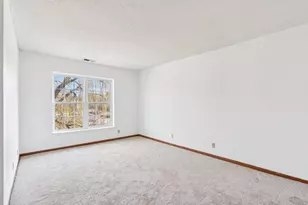 6145 Chasewood Pkwy, Minnetonka, MN 55343 - Photo 9