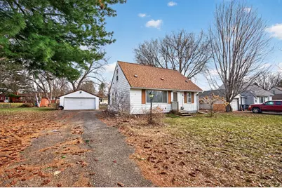 121 Roselawn Avenue E, Maplewood, MN 55117 - Photo 1