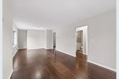 121 Roselawn Avenue E, Maplewood, MN 55117 - Photo 9