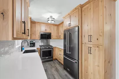 205 W Elm Street, Roberts, WI 54023 - Photo 11
