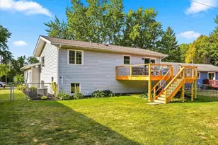 205 W Elm St, Roberts, WI 54023 - Photo 25