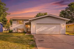 205 W Elm St, Roberts, WI 54023 - Photo 3