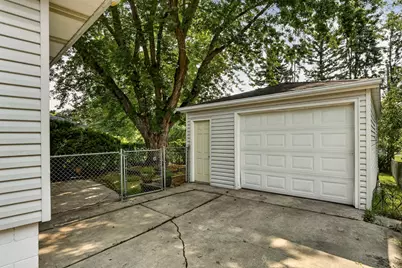 1706 34th Street NW, Rochester, MN 55901 - Photo 3