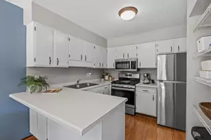 1595 Four Oaks Rd, Eagan, MN 55121 - Photo 5