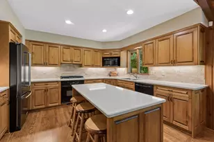 17380 Hampton Ct, Minnetonka, MN 55345 - Photo 5