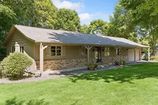 17380 Hampton Ct, Minnetonka, MN 55345 - Photo 1