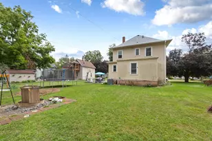 422 1st St NW, Faribault, MN 55021 - Photo 5