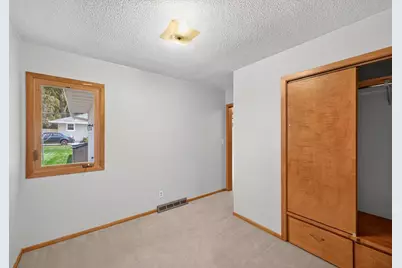 900 19th Avenue NE, Rochester, MN 55906 - Photo 17