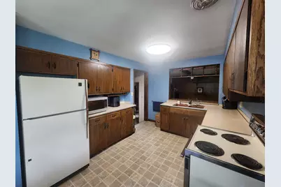 600 W Middle Street, Redwood Falls, MN 56283 - Photo 3