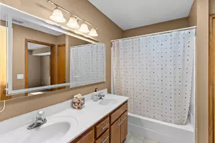 3111 Joyce Ct, Eagan, MN 55121 - Photo 11