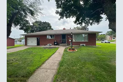901 S Minnesota Street, New Ulm, MN 56073 - Photo 1