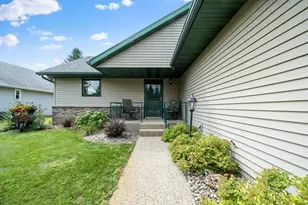 1276 Westbrook Cir, Alexandria, MN 56308 - Photo 5