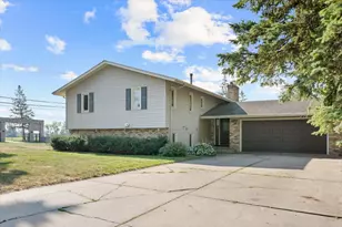 7901 37th Ave N, New Hope, MN 55427 - Photo 5