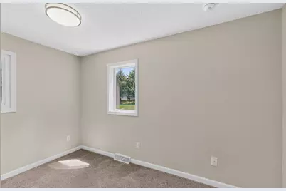3225 Pinewood Road SE, Rochester, MN 55904 - Photo 11