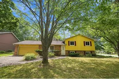 2527 Interlachen Drive, Stillwater, MN 55082 - Photo 1