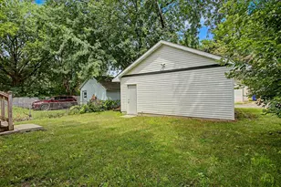 953 Wilson Ave, Saint Paul, MN 55106 - Photo 23