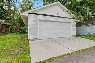 953 Wilson Ave, Saint Paul, MN 55106 - Photo 21