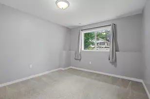 953 Wilson Ave, Saint Paul, MN 55106 - Photo 11
